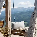 Domek alpejski Mountain Shelter Salamandra
