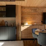 Mountain Shelter Salamandra 샬레 *