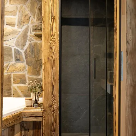 Mountain Shelter Salamandra Косцелиско