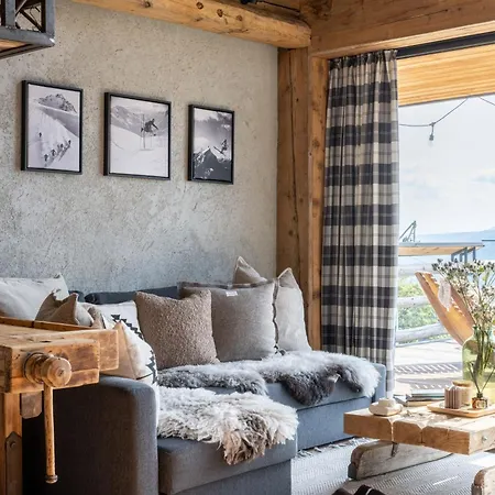 Mountain Shelter Salamandra * Косцелиско