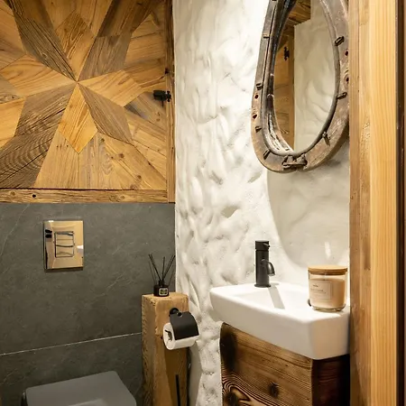 Mountain Shelter Salamandra Chalet