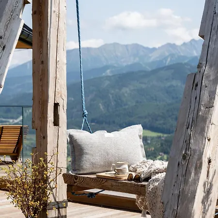 Шале Mountain Shelter Salamandra