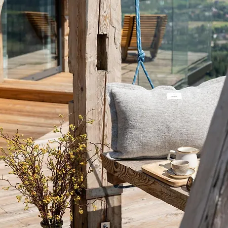 Mountain Shelter Salamandra