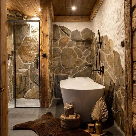 Mountain Shelter Salamandra Шале