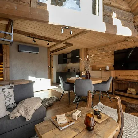 Mountain Shelter Salamandra