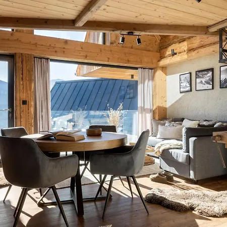 Alpesi faház Mountain Shelter Salamandra