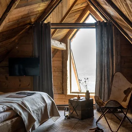 Mountain Shelter Salamandra Chalet *