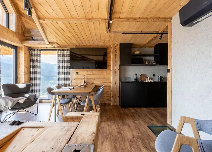 Mountain Shelter Salamandra Chalet