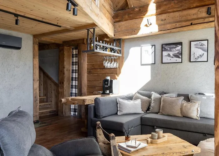 Chalet Mountain Shelter Salamandra *